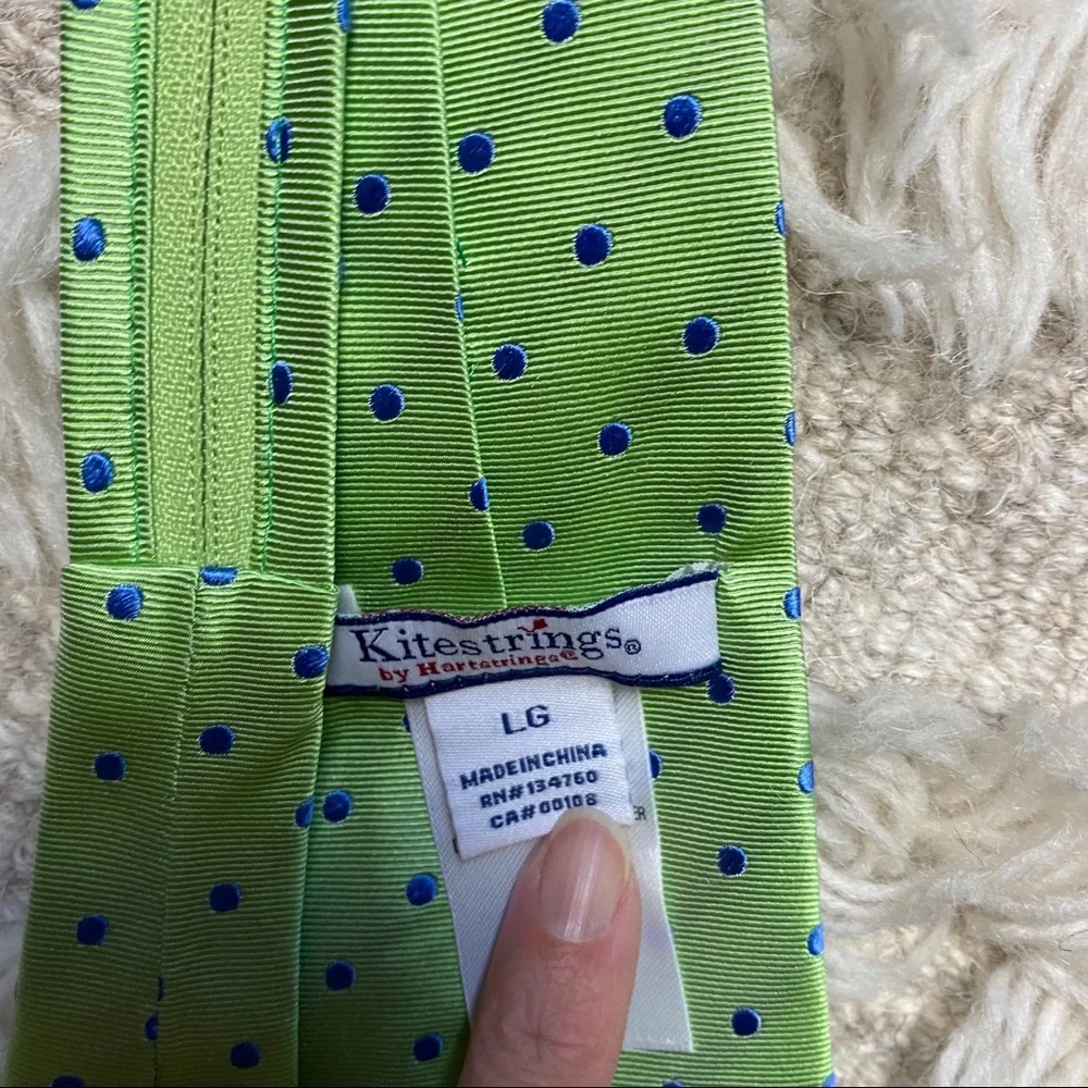 HARTSTRINGS Polka Dot Zipper Tie 100% Silk NWOT